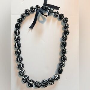 Black and White Marbled Necklace
